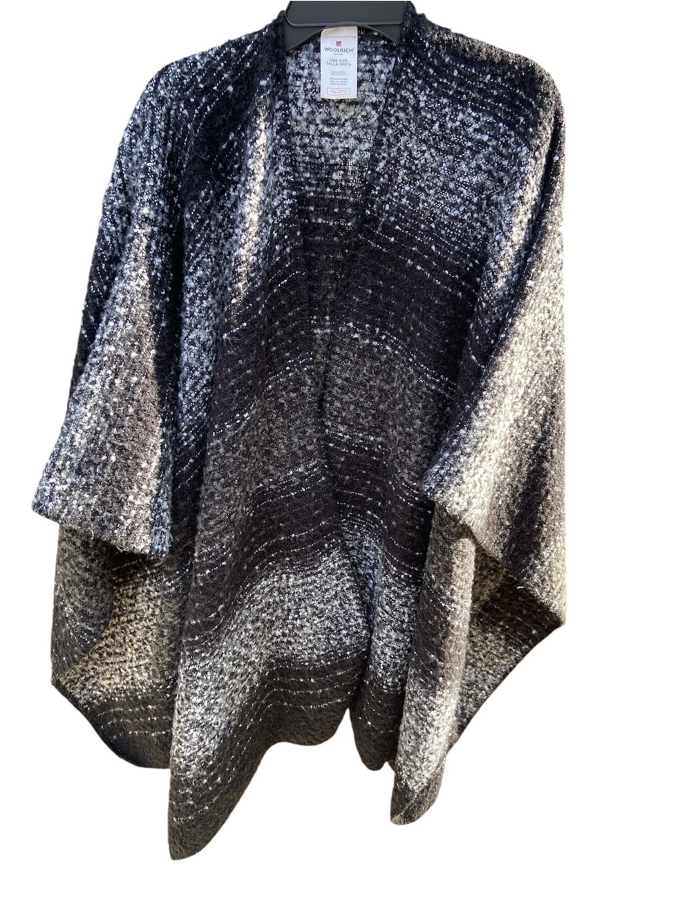 Woolrich  Shawl Wrap in black, Gray & white